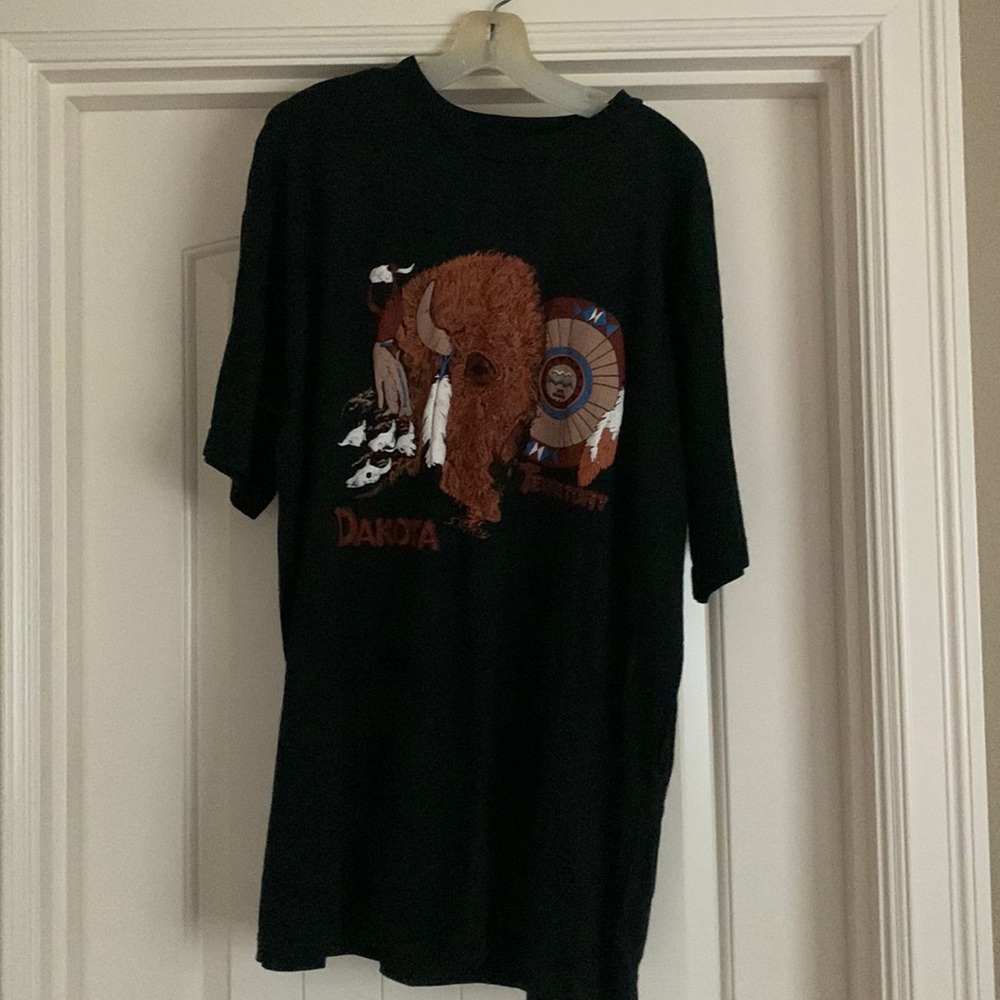Dakota T-shirt